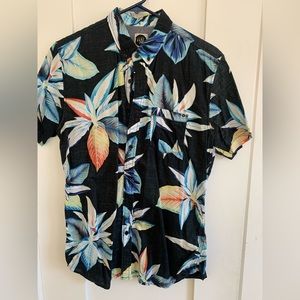 Men’s Small Rip Curl Hawaiian Shirt